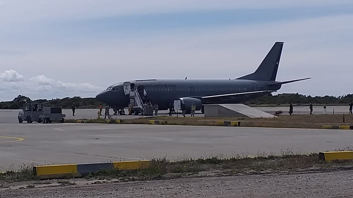 Ministro de Defensa aterriza en Punta Arenas en medio de expectación ...